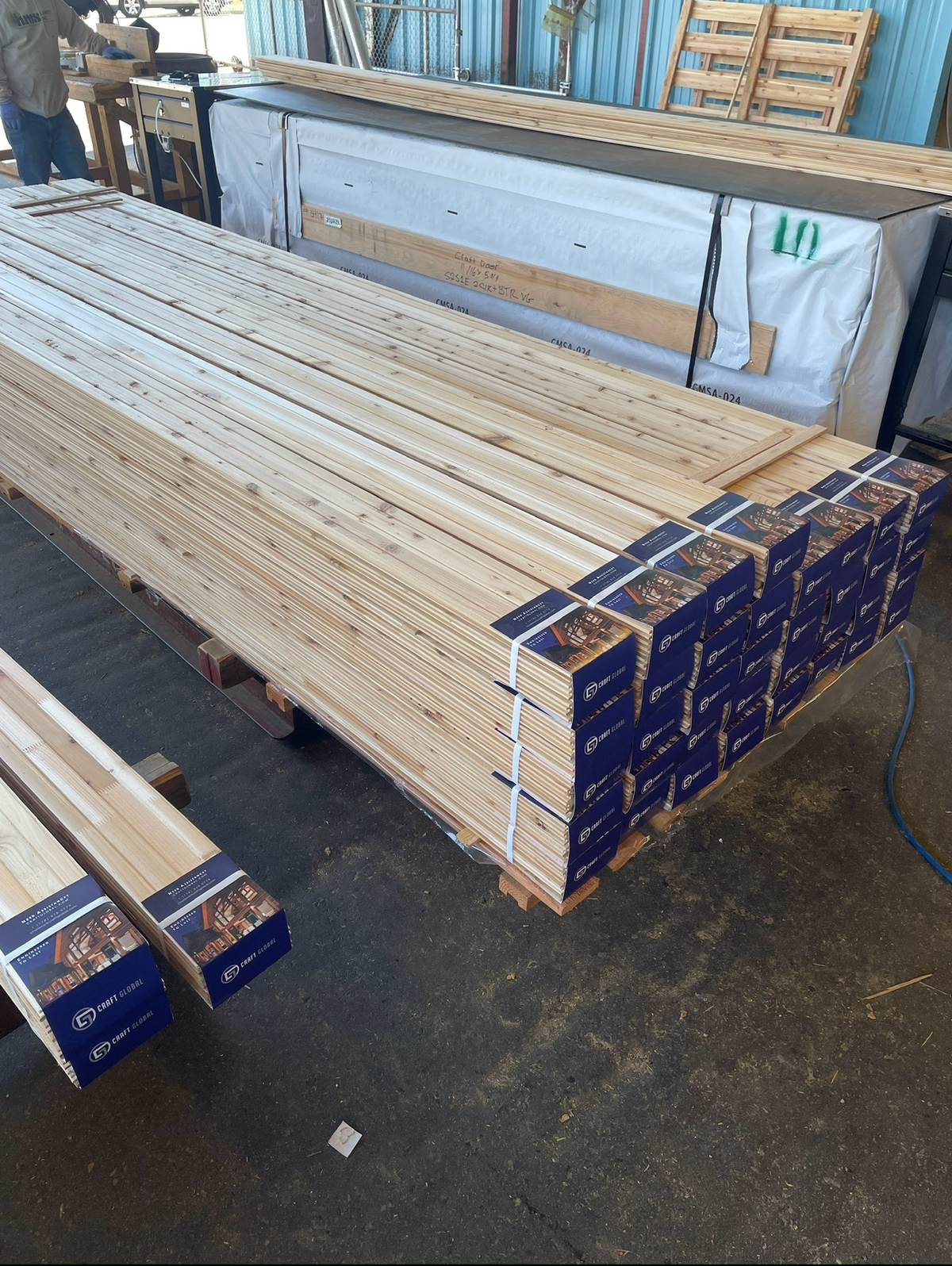 Western Red Cedar Engineered Wood - Clear